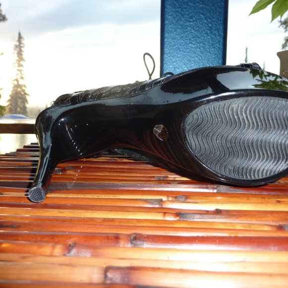 QUIRKY WICCA BLACK LACE GOTH VAMPIRE VICTORIAN HIGH HEEL PLATFORM BOOTIES 8.5 - Picture 7 of 8